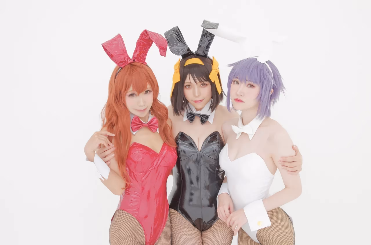 rionsakura as Haruhi Suzumiya, Mikuru Asahina, and Yuki Nagato — cosplay photo 93 of 162