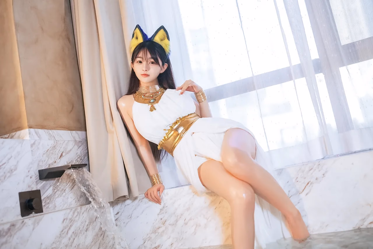 Sakurai Nene as Ankha — cosplay photo 1 of 132
