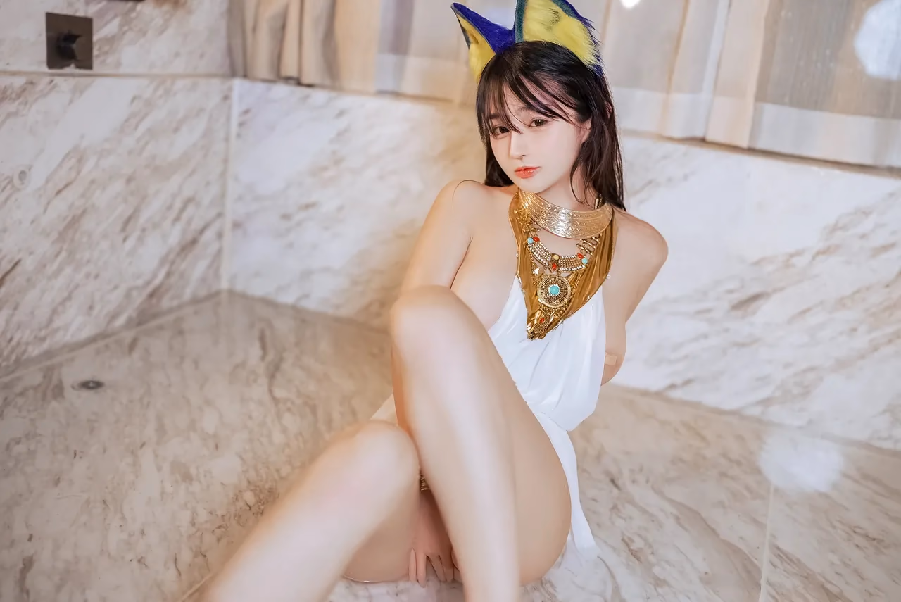 Sakurai Nene as Ankha — cosplay photo 130 of 132