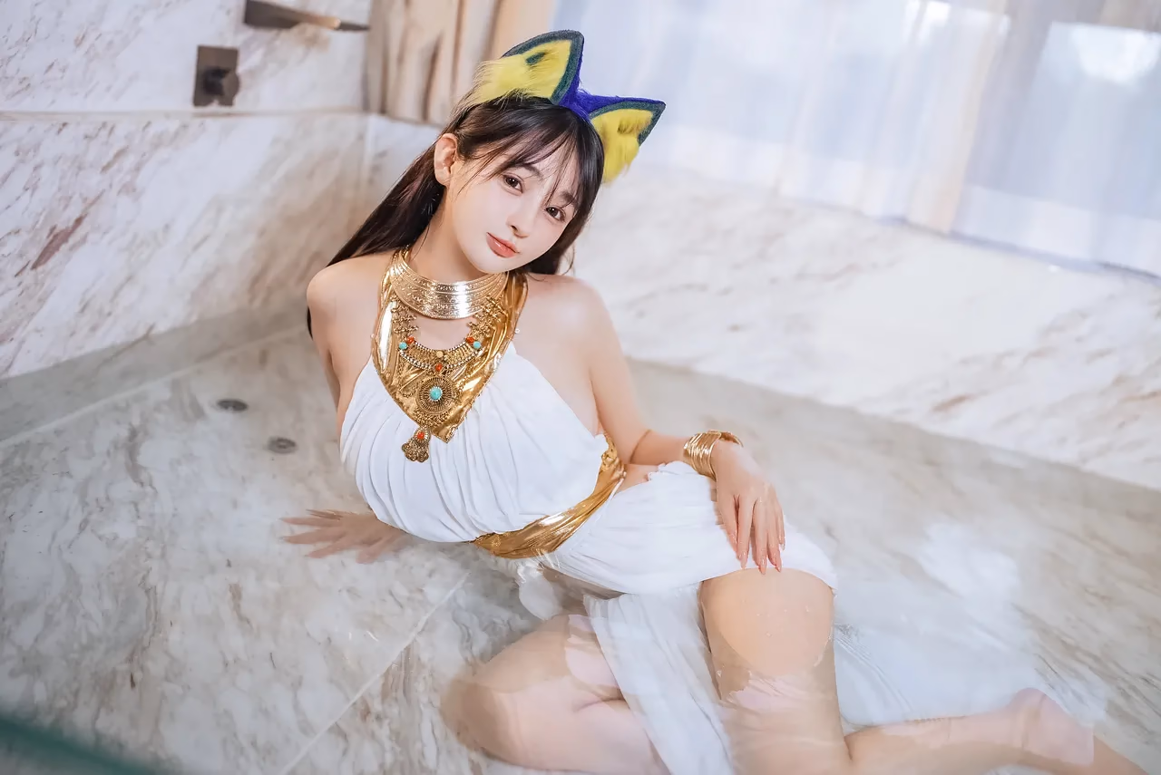 Sakurai Nene as Ankha — cosplay photo 43 of 132