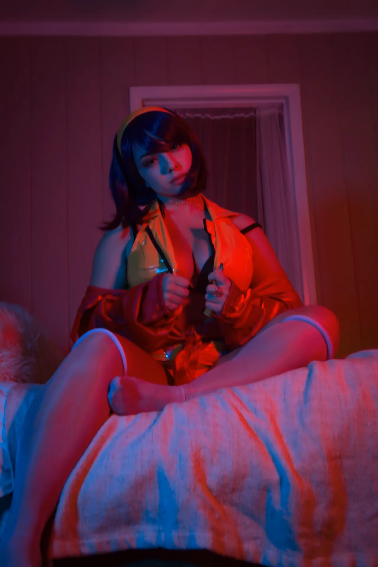 Serinide as Faye Valentine — cosplay photo 3 of 15