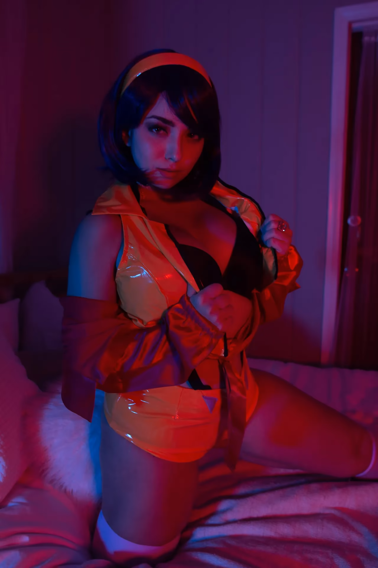 Serinide as Faye Valentine — cosplay photo 7 of 15