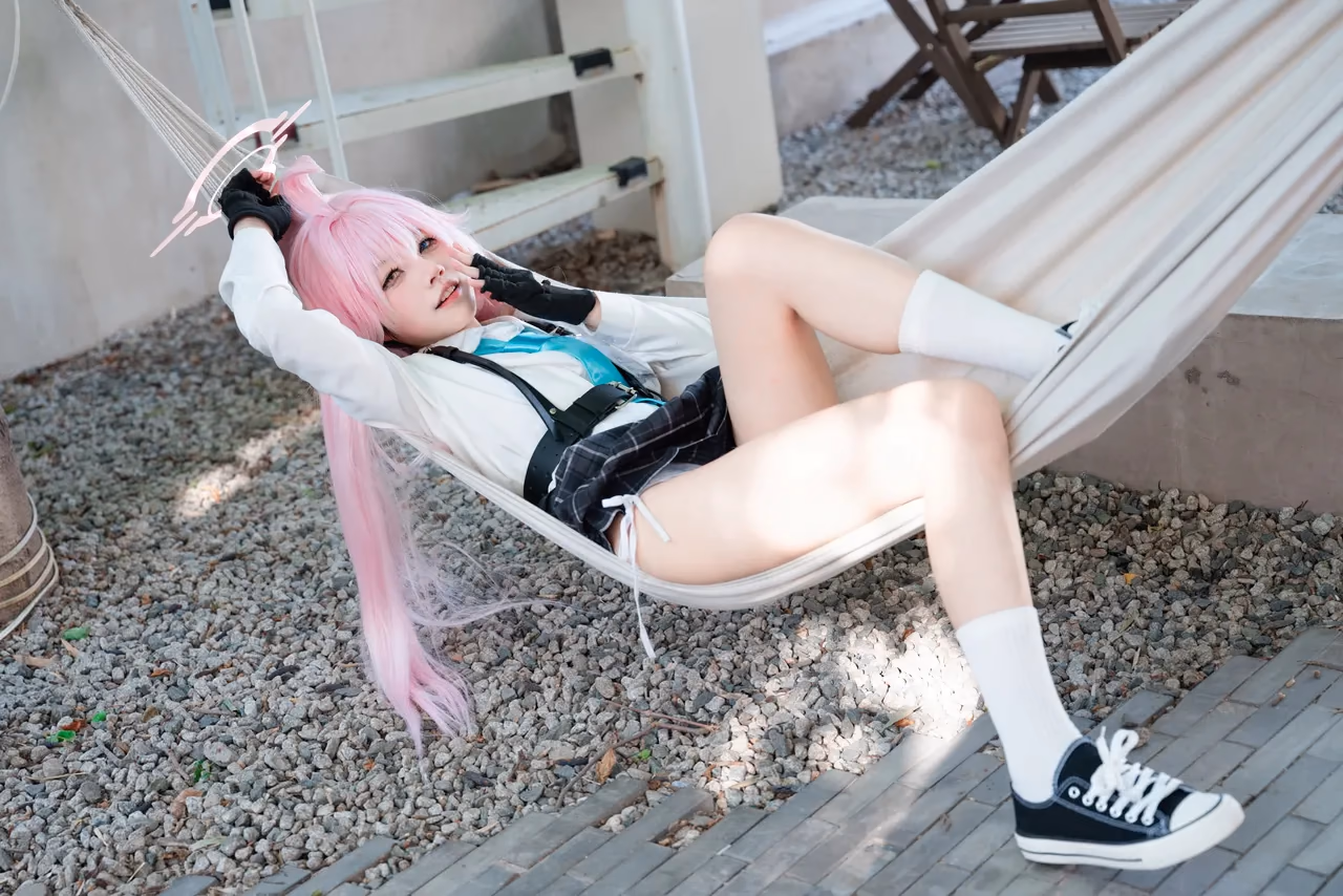 Shimizu Nagi as Hoshino Takanashi — cosplay photo 12 of 88