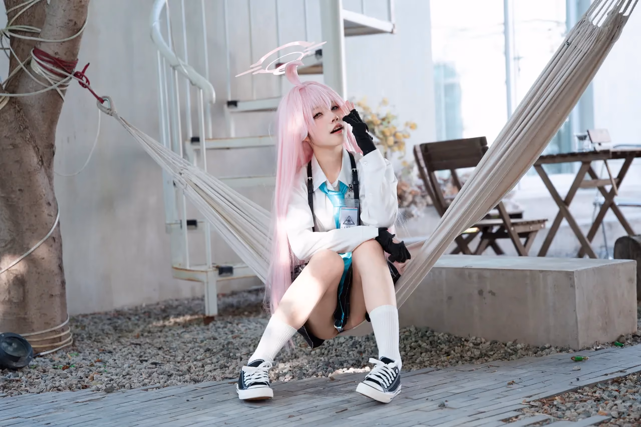 Shimizu Nagi as Hoshino Takanashi — cosplay photo 17 of 88