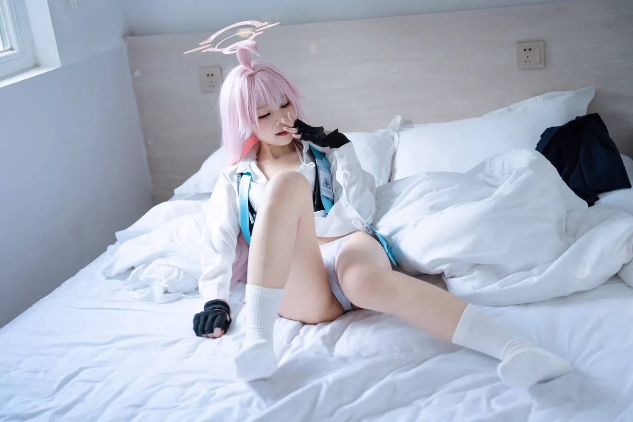 Shimizu Nagi as Hoshino Takanashi — cosplay photo 30 of 88