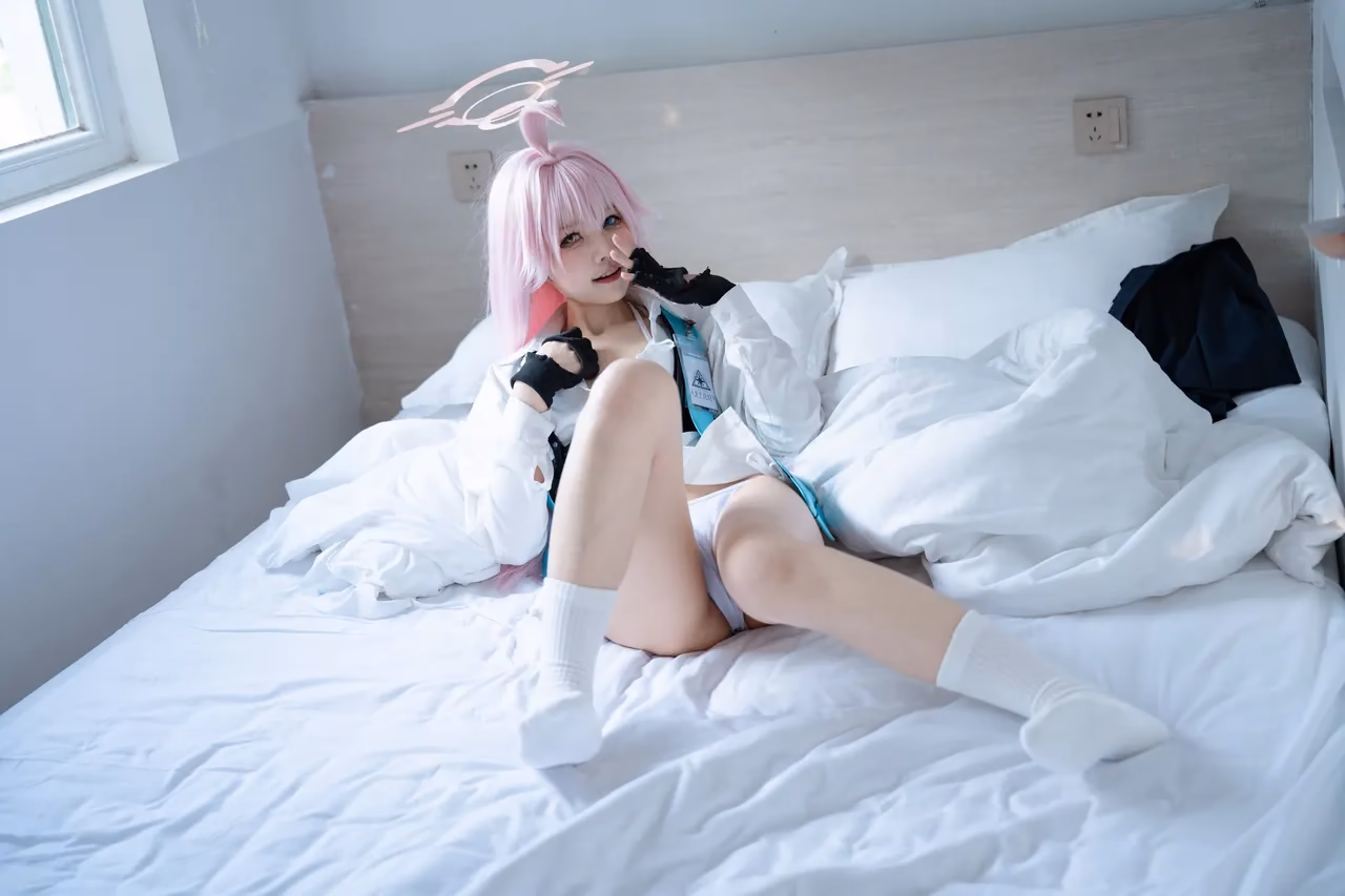 Shimizu Nagi as Hoshino Takanashi — cosplay photo 31 of 88