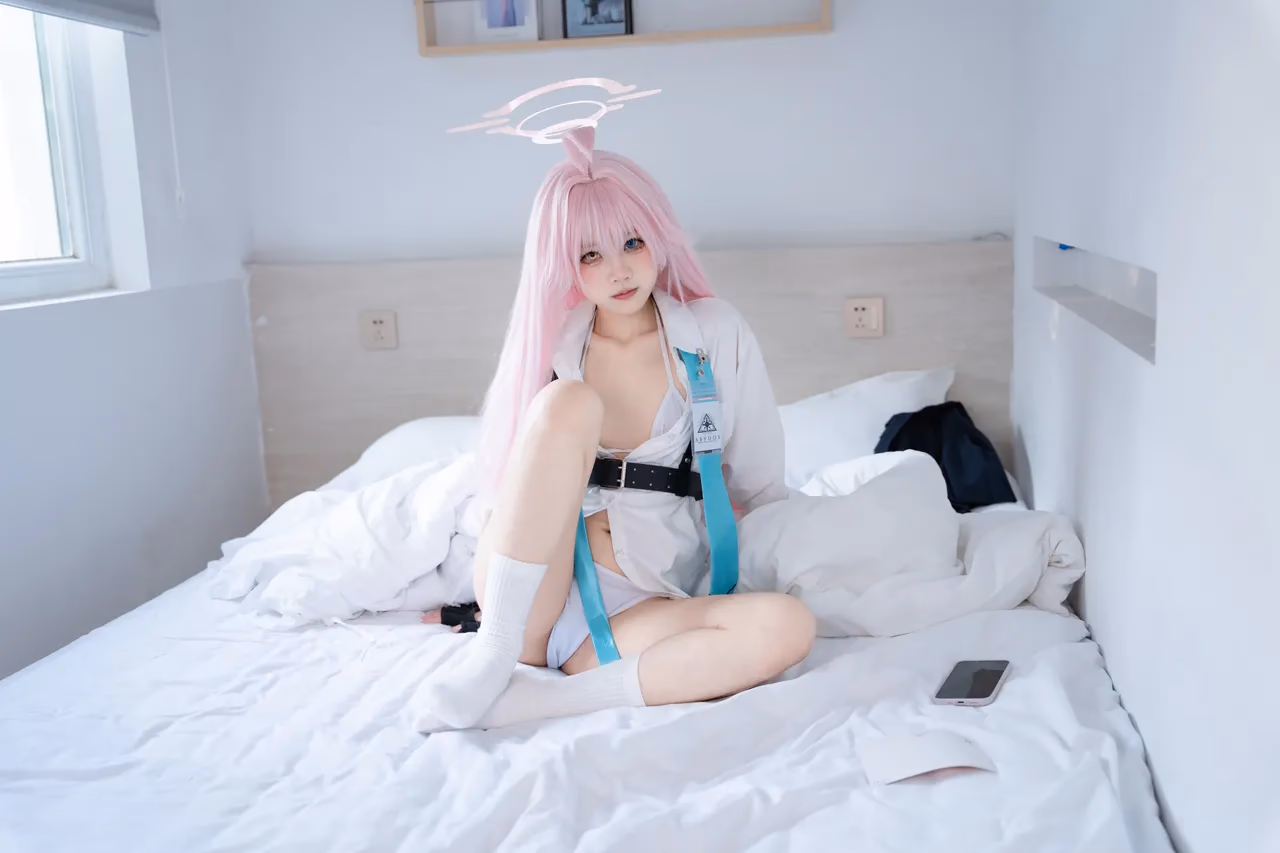 Shimizu Nagi as Hoshino Takanashi — cosplay photo 37 of 88