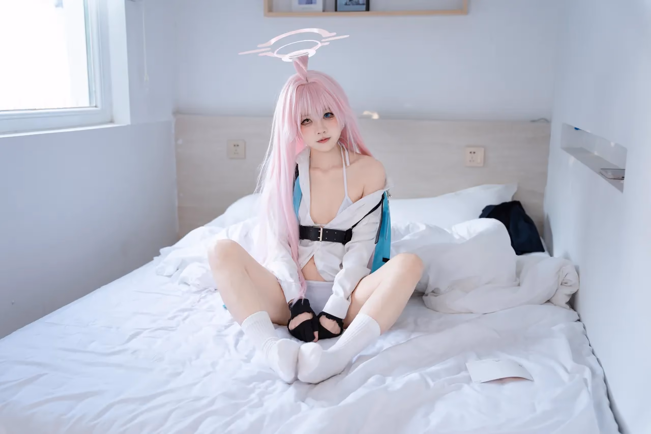 Shimizu Nagi as Hoshino Takanashi — cosplay photo 39 of 88