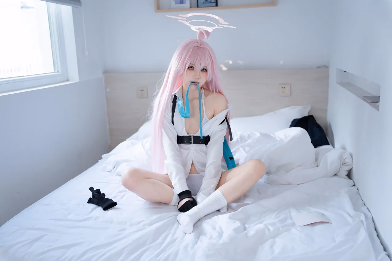 Shimizu Nagi as Hoshino Takanashi — cosplay photo 40 of 88