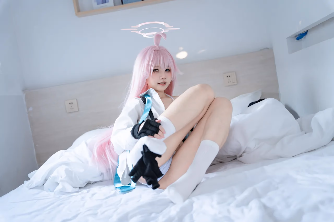 Shimizu Nagi as Hoshino Takanashi — cosplay photo 46 of 88