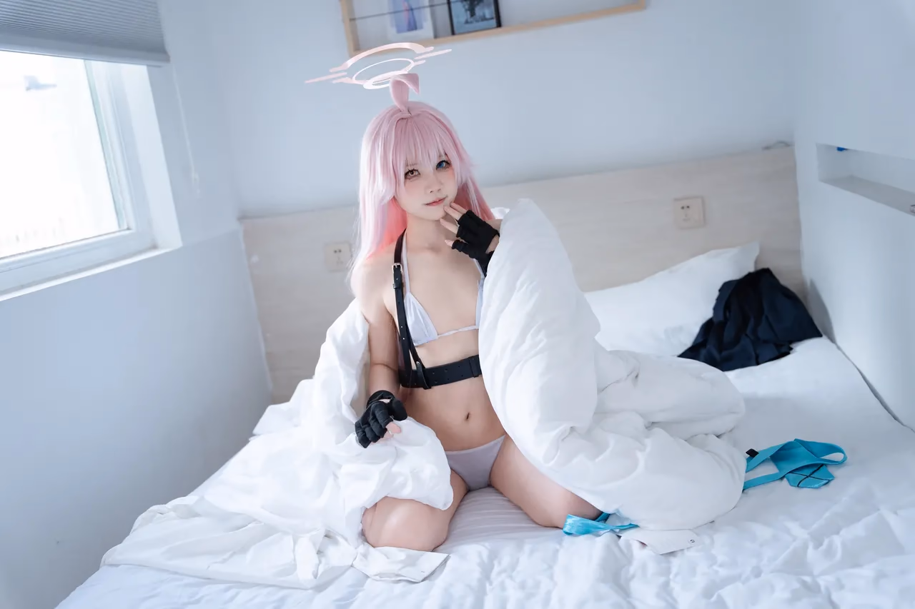 Shimizu Nagi as Hoshino Takanashi — cosplay photo 58 of 88