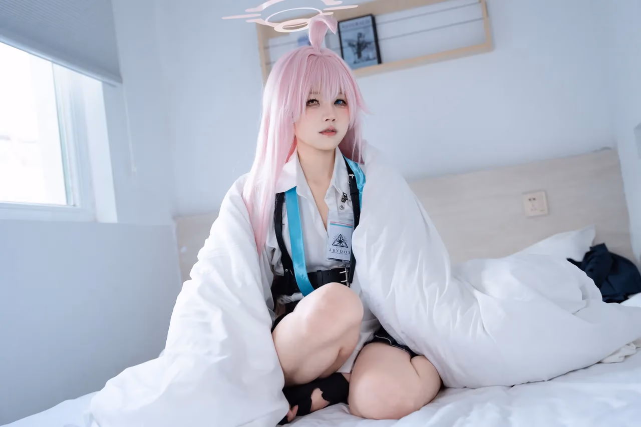 Shimizu Nagi as Hoshino Takanashi — cosplay photo 82 of 88