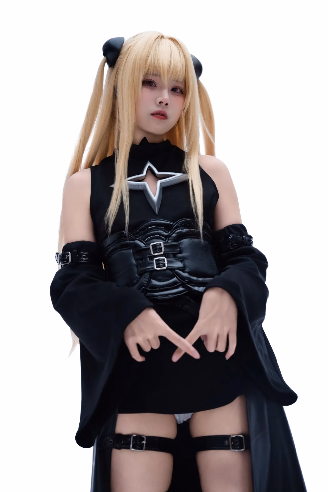 Shimizu Nagi as Golden Darkness (Yami) — cosplay photo 20 of 38