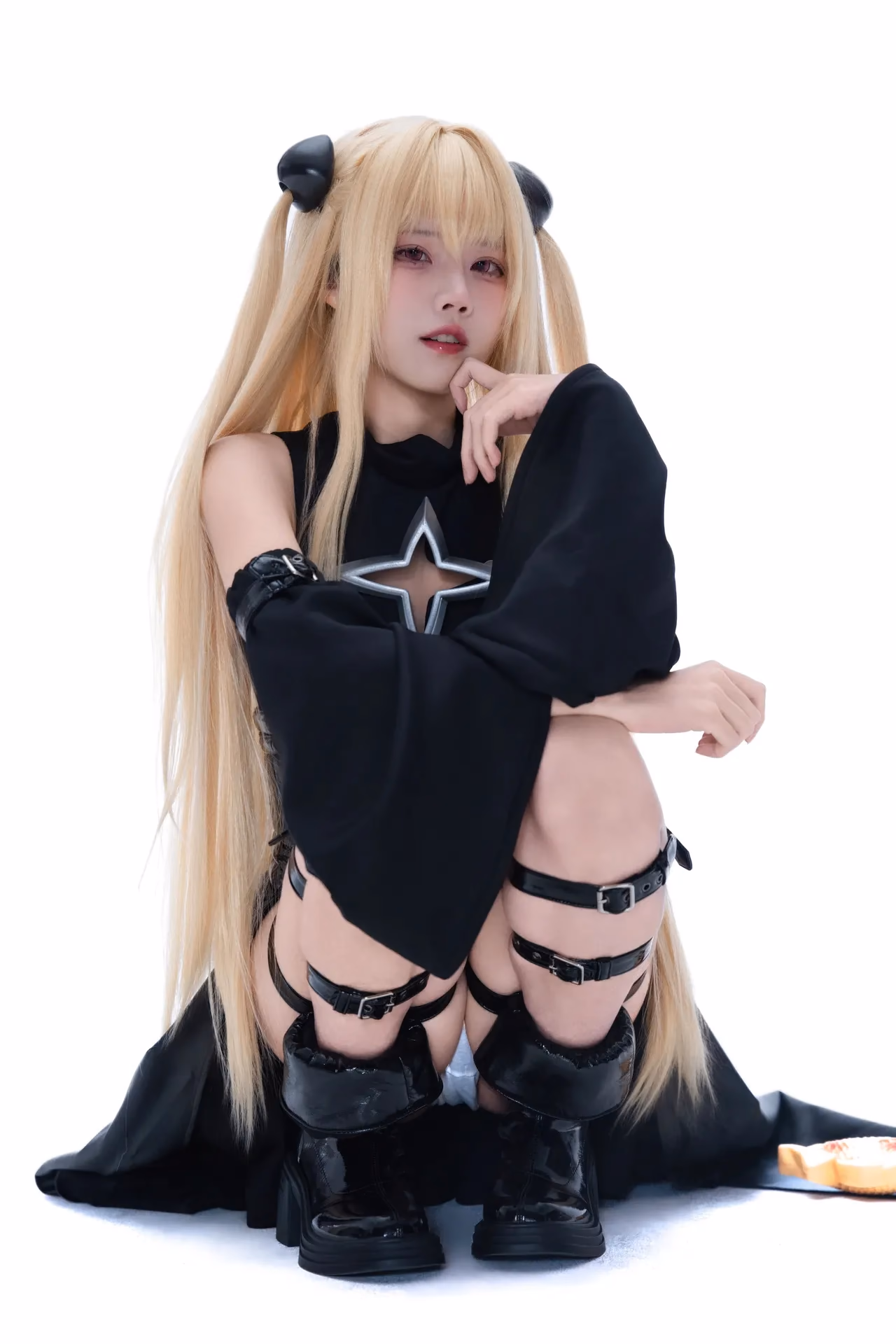 Shimizu Nagi as Golden Darkness (Yami) — cosplay photo 24 of 38
