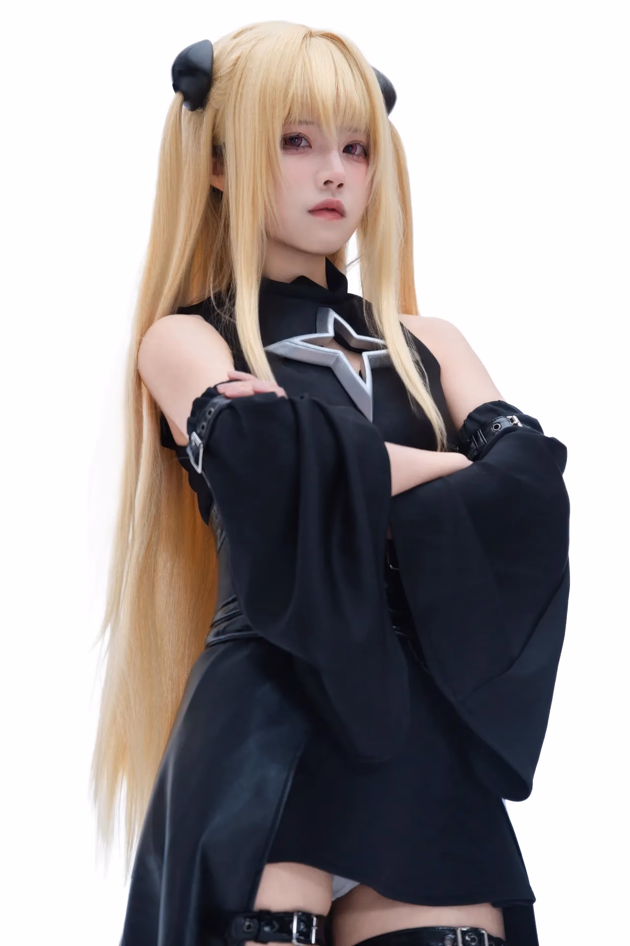 Shimizu Nagi as Golden Darkness (Yami) — cosplay photo 3 of 38