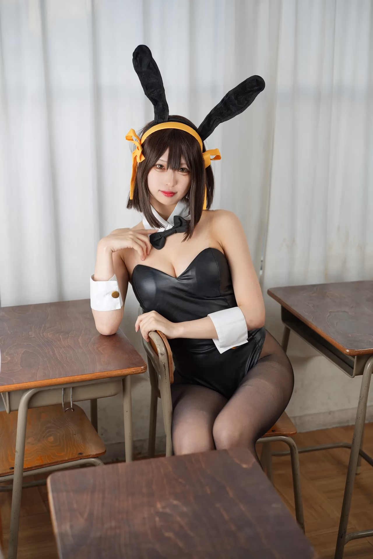 Shion Kyouwakoku as Haruhi Suzumiya — cosplay photo 30 of 101