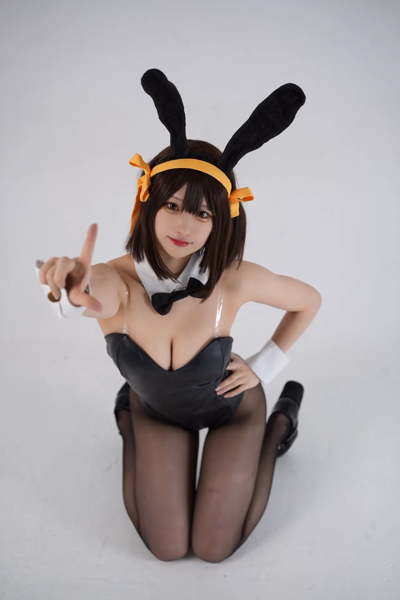 Shion Kyouwakoku as Haruhi Suzumiya — cosplay photo 54 of 101