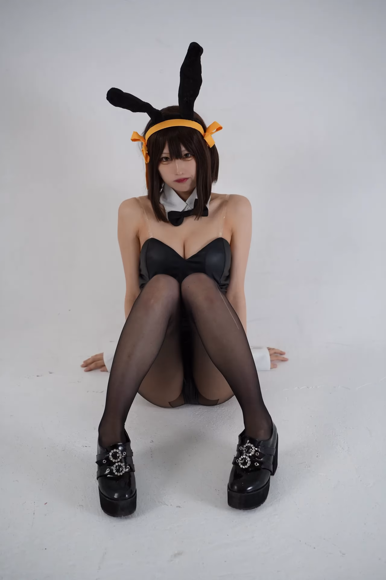 Shion Kyouwakoku as Haruhi Suzumiya — cosplay photo 68 of 101