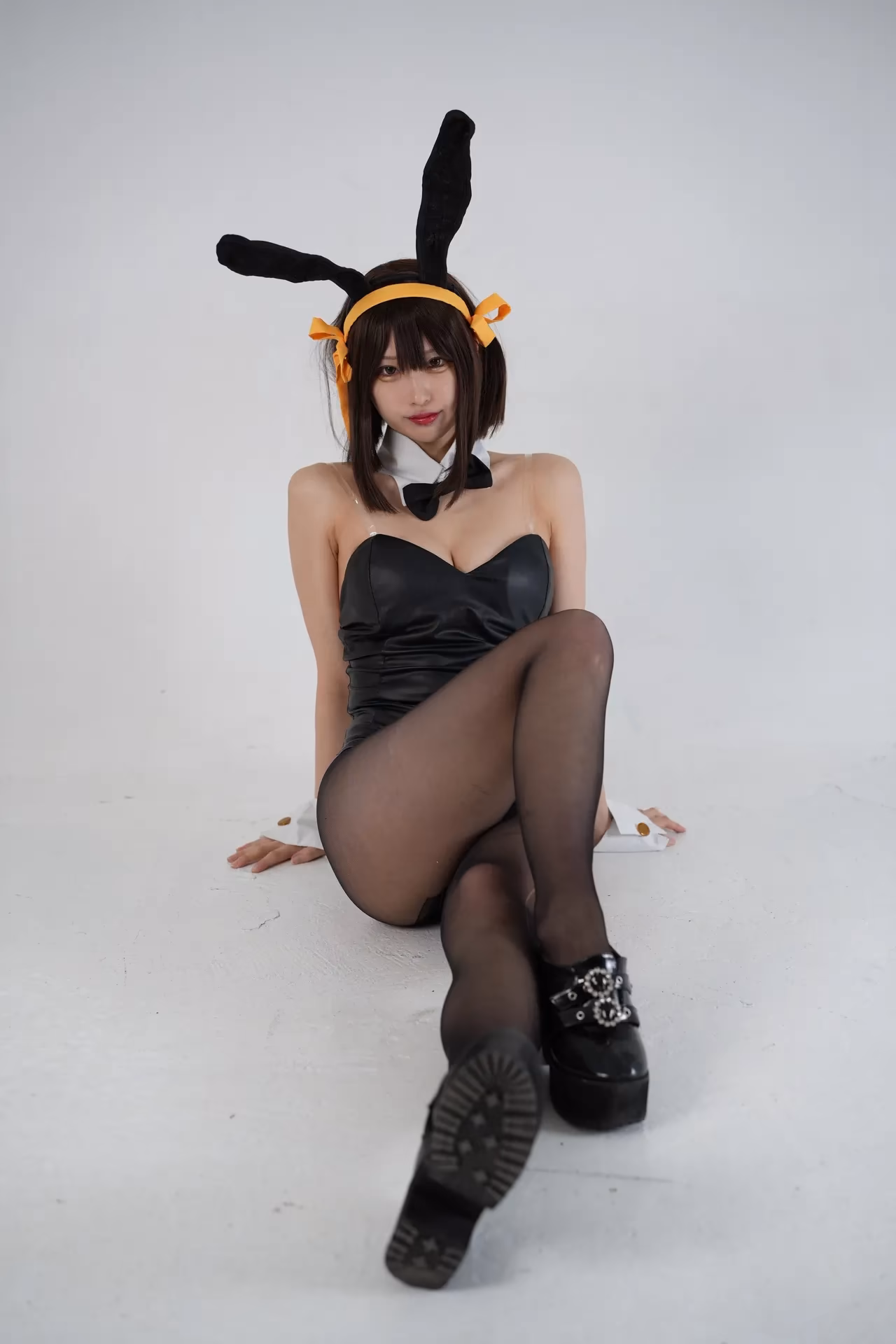 Shion Kyouwakoku as Haruhi Suzumiya — cosplay photo 76 of 101
