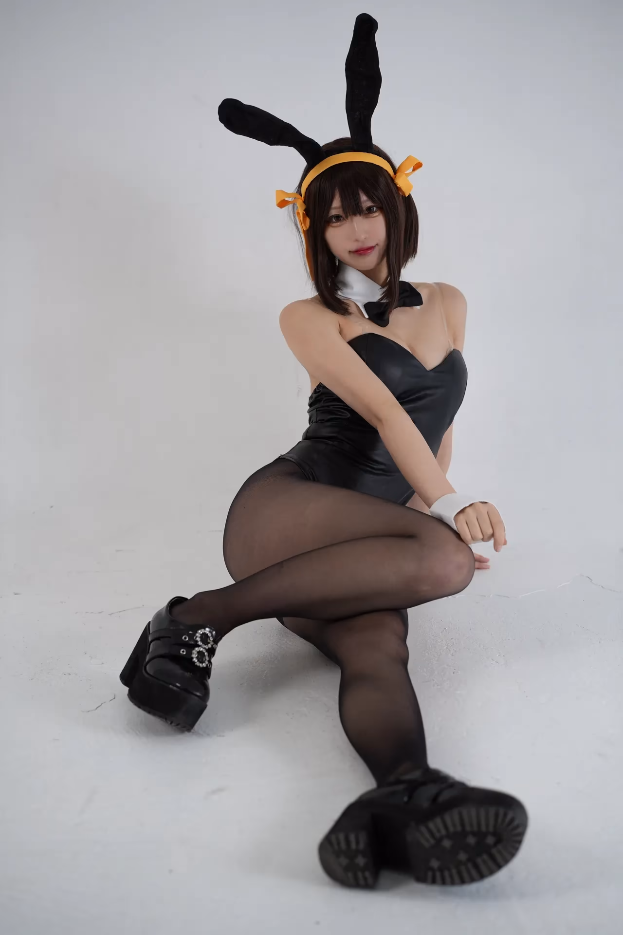 Shion Kyouwakoku as Haruhi Suzumiya — cosplay photo 96 of 101