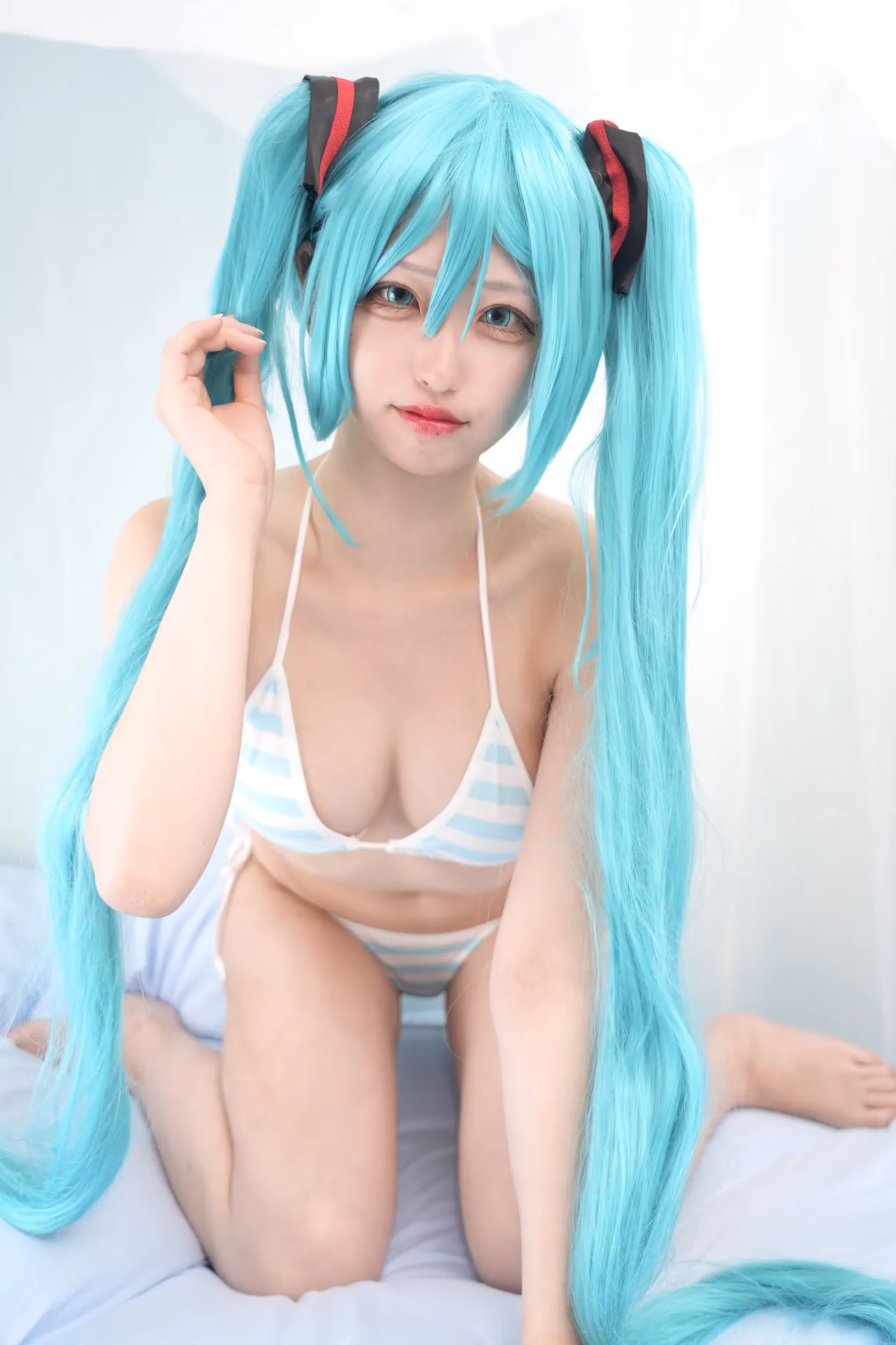 Shion Kyouwakoku as Hatsune Miku — cosplay photo 26 of 89