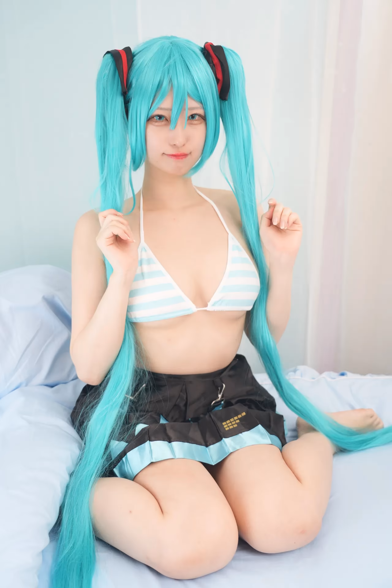Shion Kyouwakoku as Hatsune Miku — cosplay photo 32 of 89