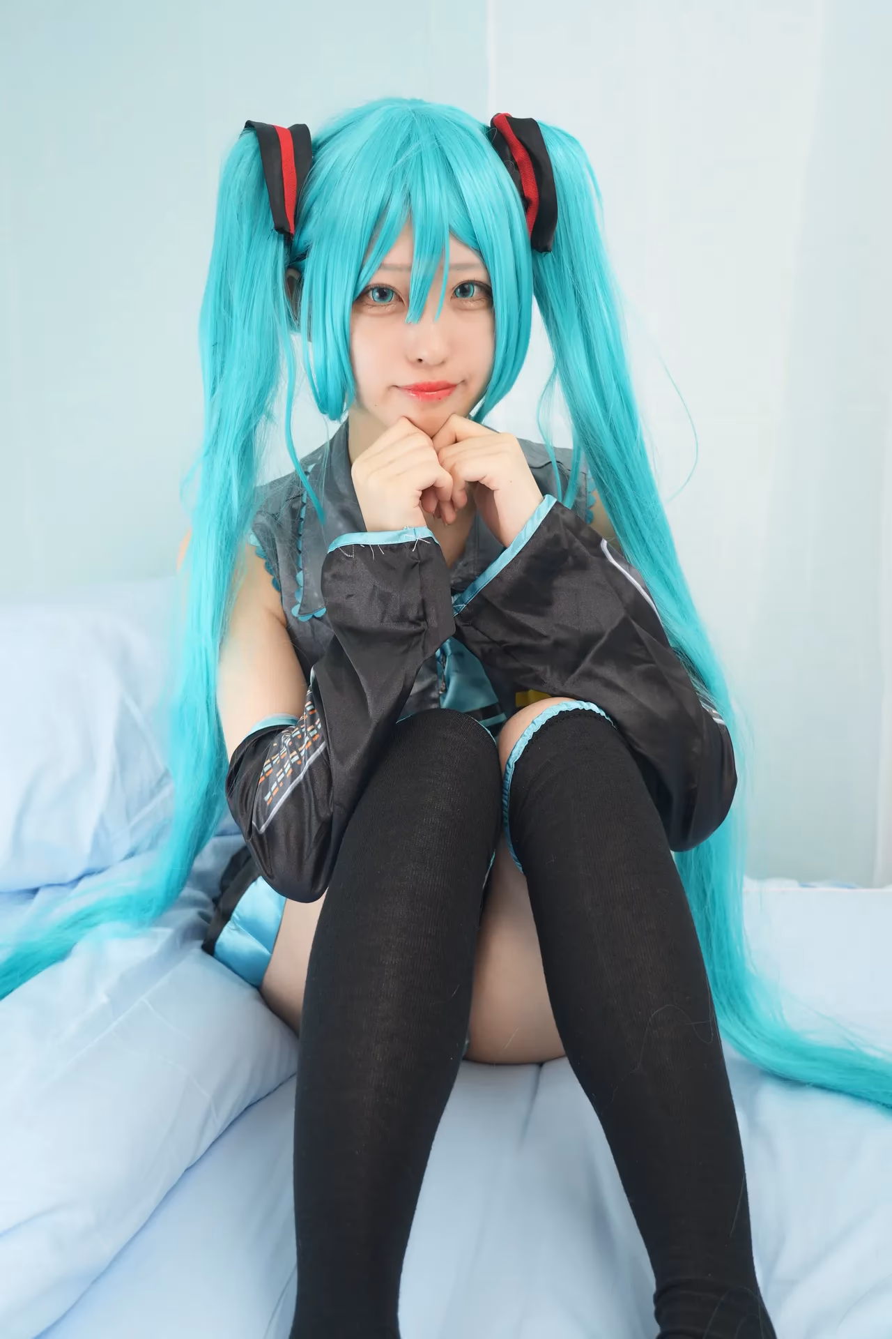 Shion Kyouwakoku as Hatsune Miku — cosplay photo 59 of 89