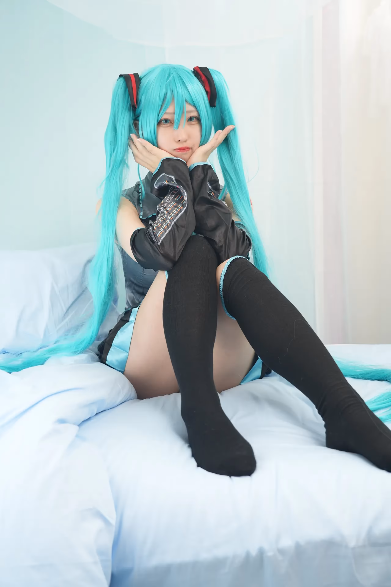 Shion Kyouwakoku as Hatsune Miku — cosplay photo 61 of 89