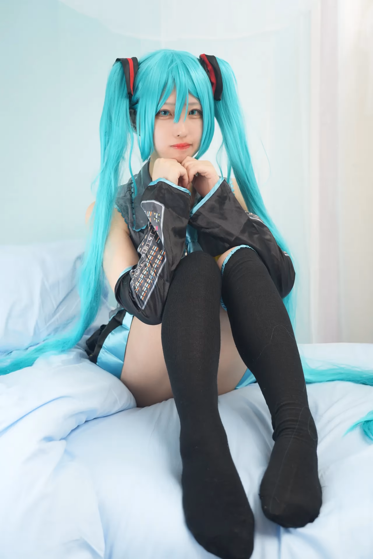 Shion Kyouwakoku as Hatsune Miku — cosplay photo 62 of 89