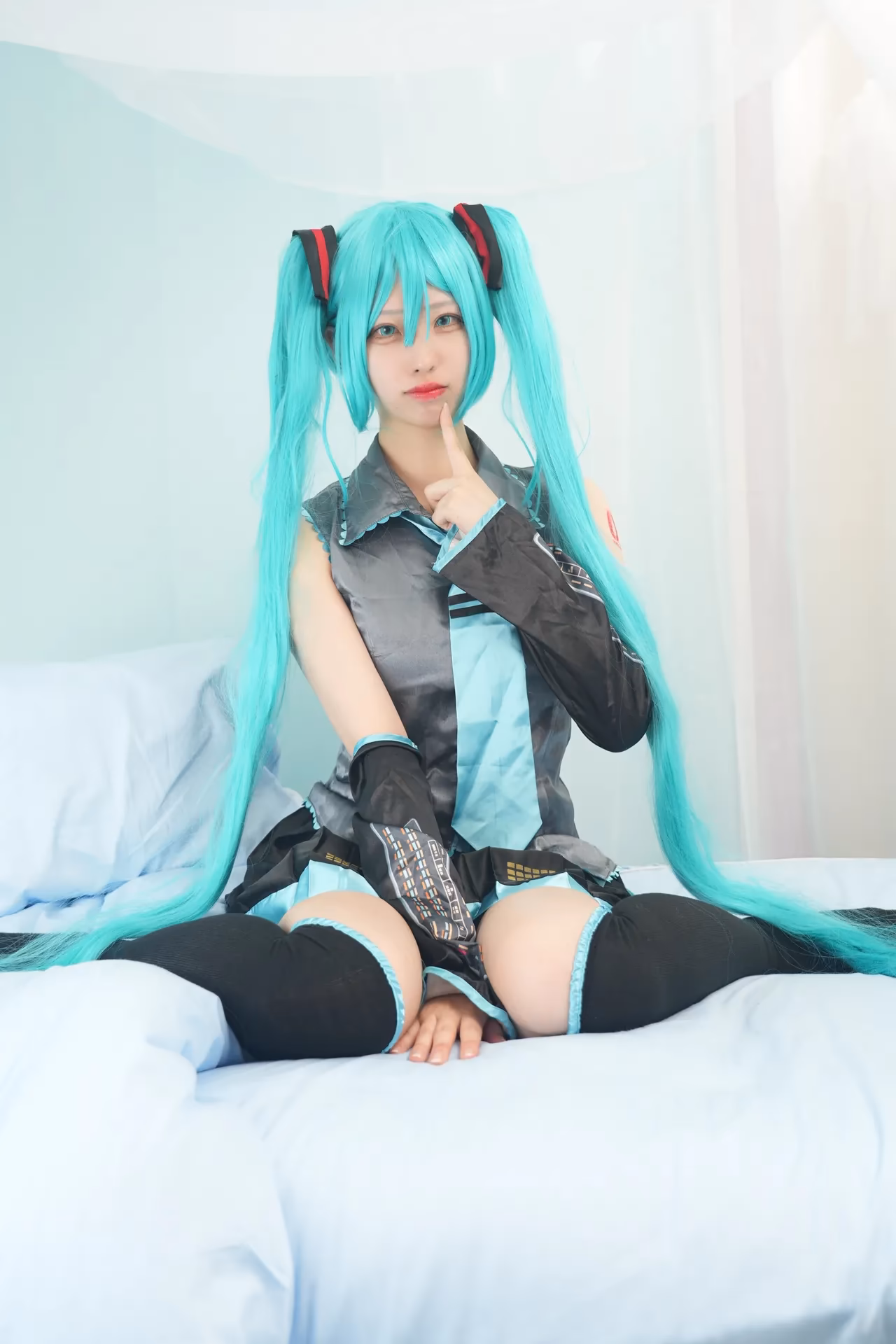 Shion Kyouwakoku as Hatsune Miku — cosplay photo 64 of 89
