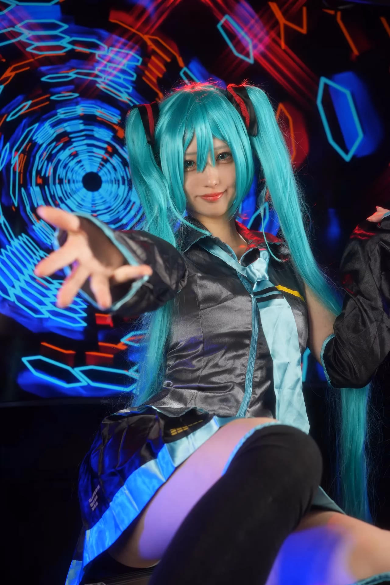 Shion Kyouwakoku as Hatsune Miku — cosplay photo 70 of 89