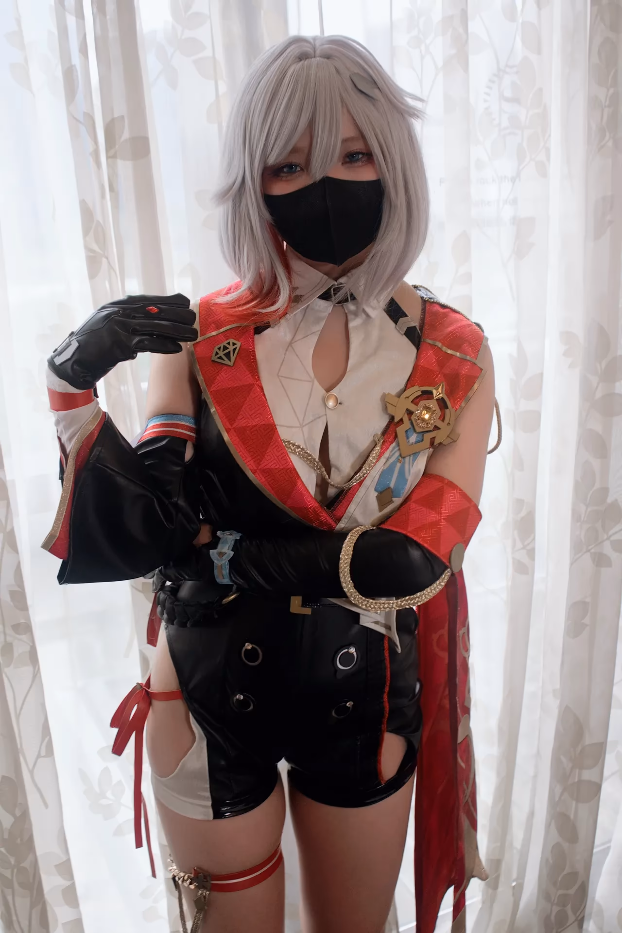 Topaz — cosplay photo 4 of 160