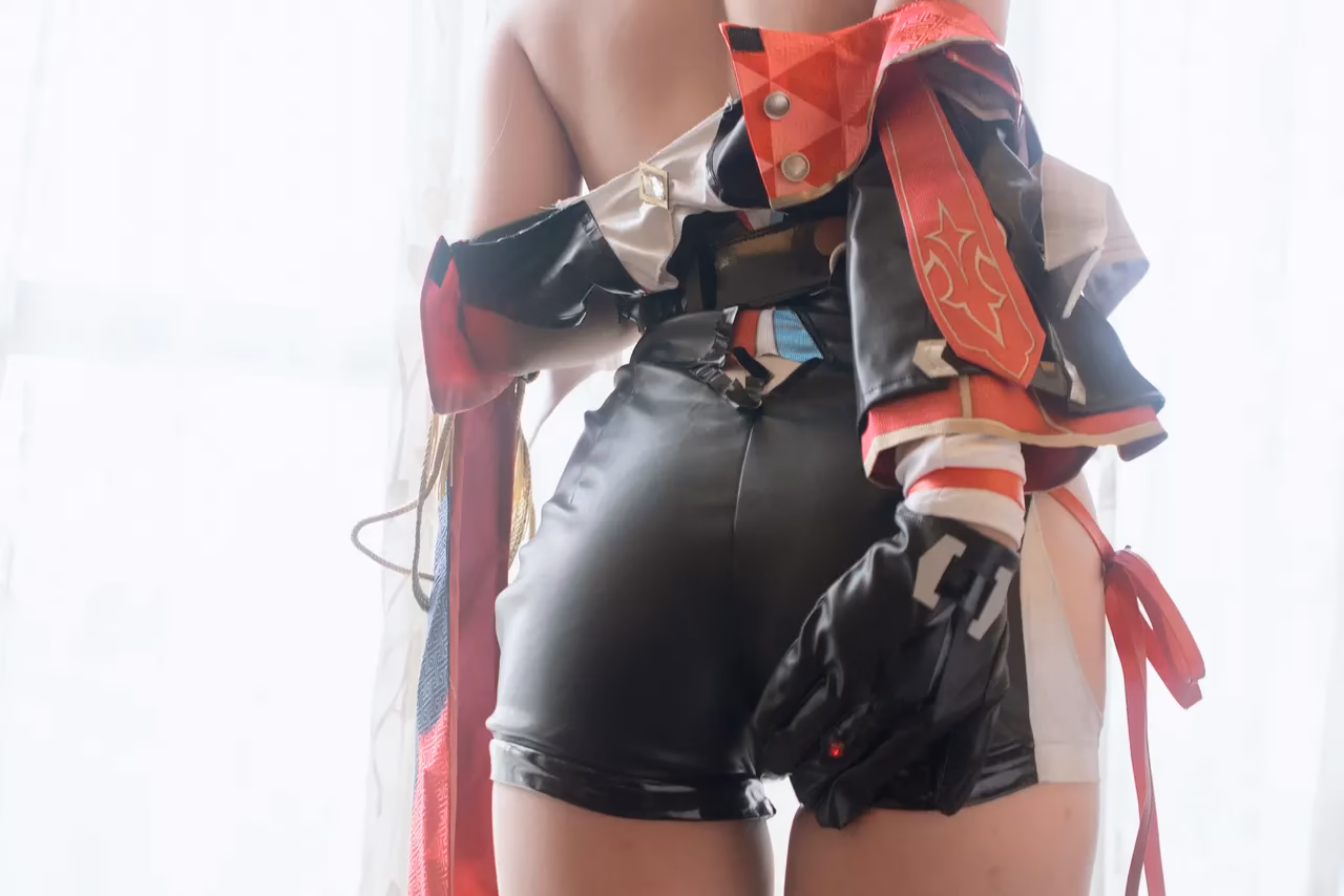 Topaz — cosplay photo 55 of 160