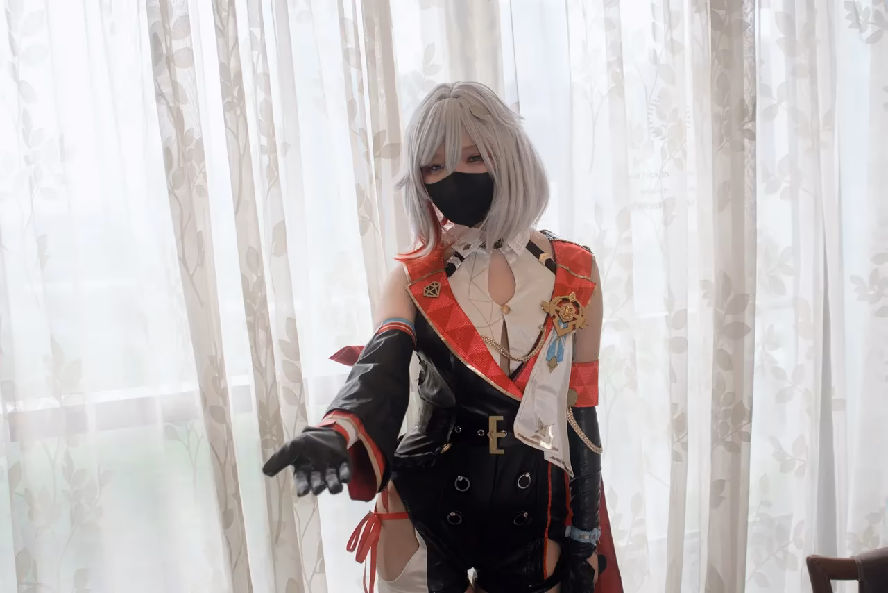 Topaz — cosplay photo 8 of 160