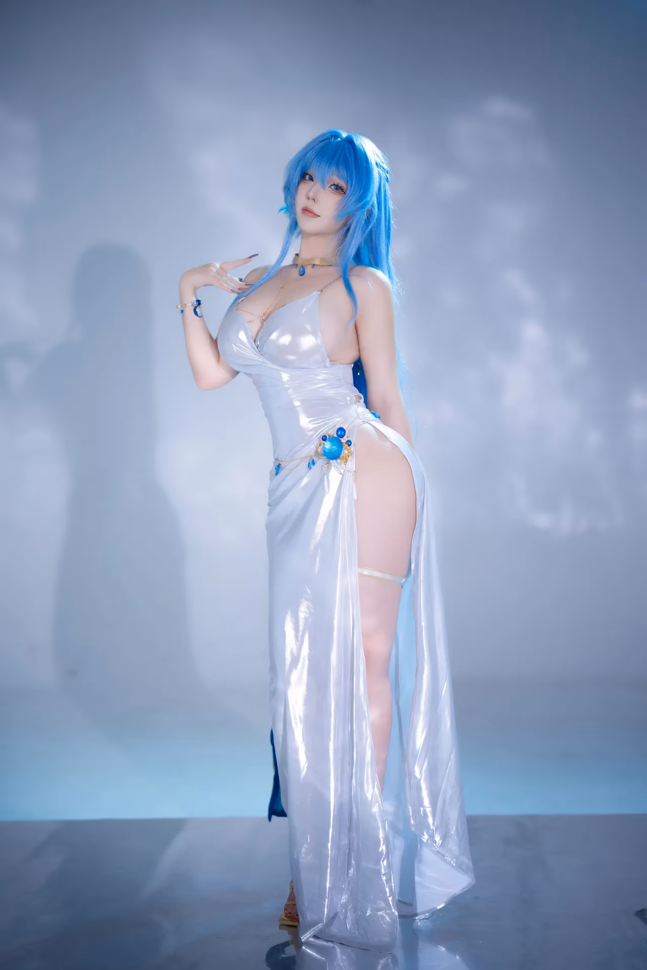 Takomayuyi as Helm — cosplay photo 2 of 9