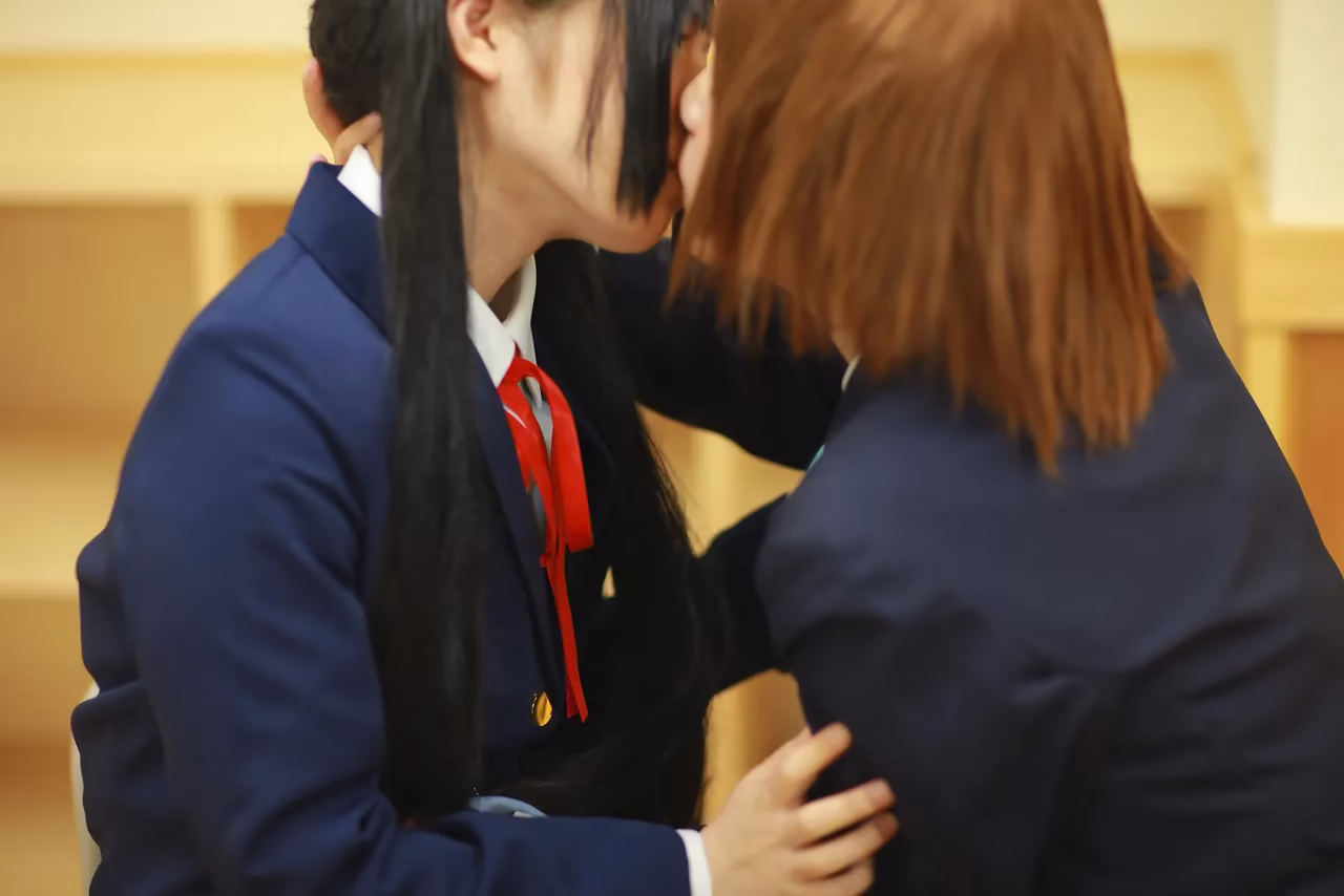 Tanaka Mana as Azusa Nakano and Yui Hirasawa — cosplay photo 58 of 498