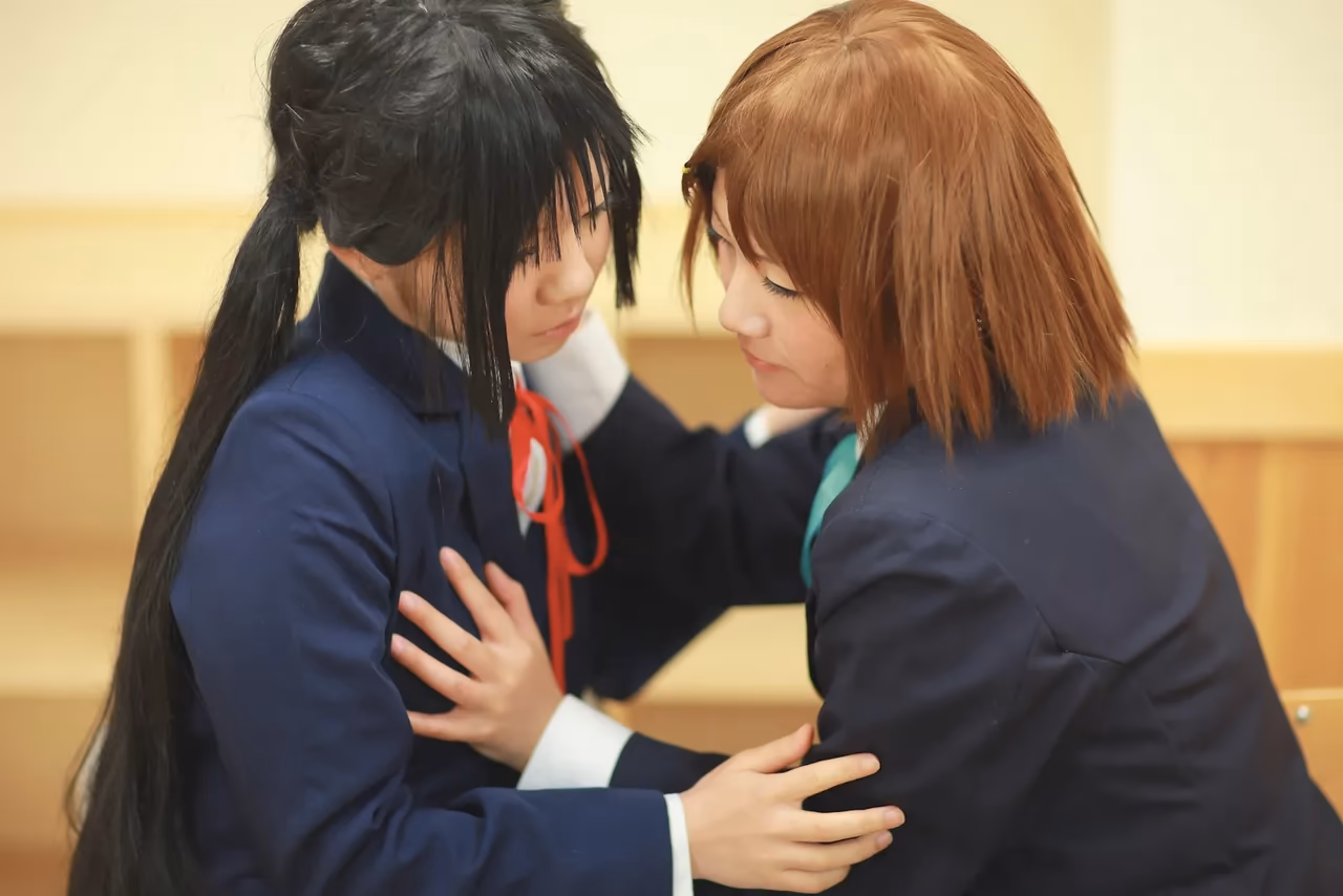 Tanaka Mana as Azusa Nakano and Yui Hirasawa — cosplay photo 60 of 498