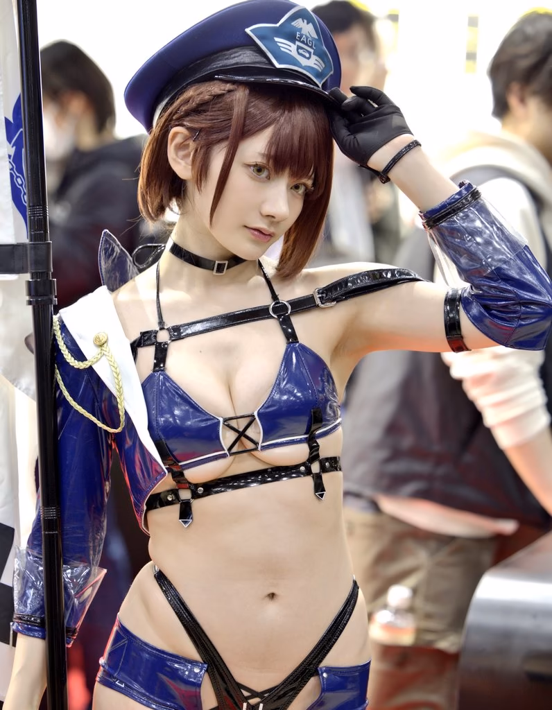 Toutomi wo Kanjite Sakurai as Baltimore — cosplay photo 2 of 125