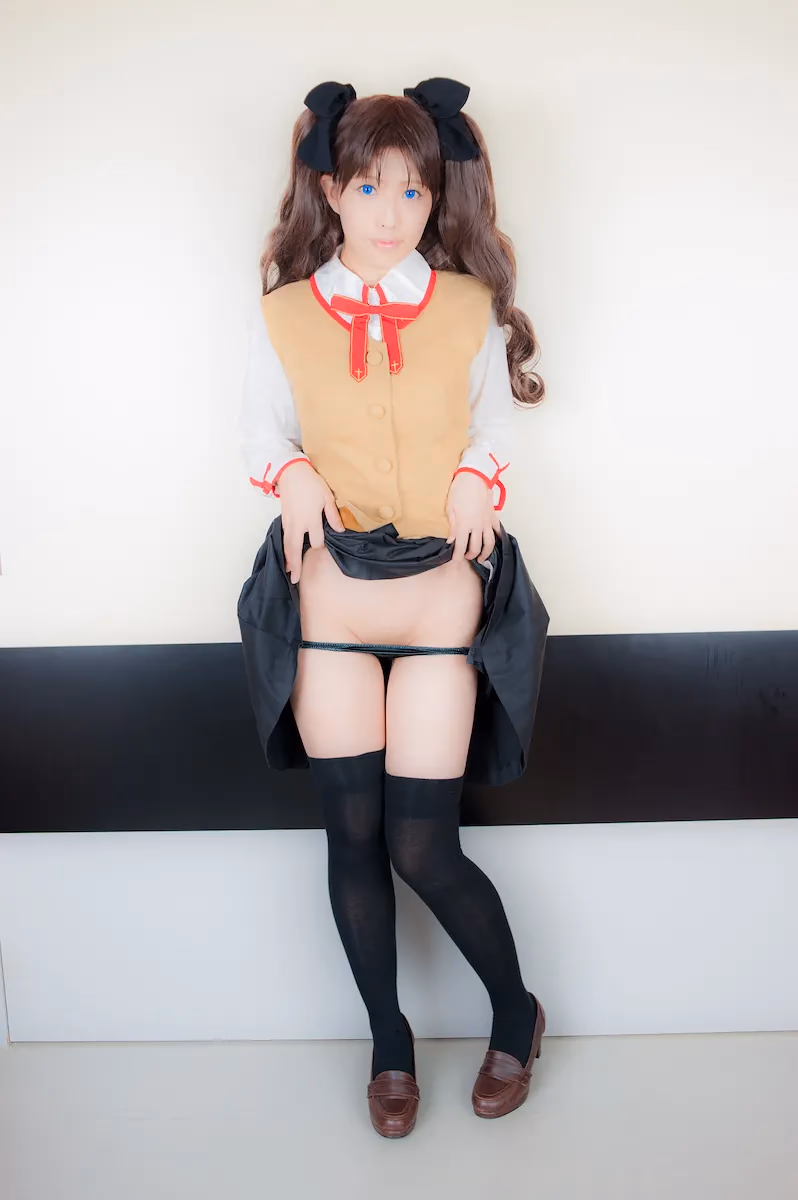Tsuyato as Rin Tohsaka — cosplay photo 150 of 788