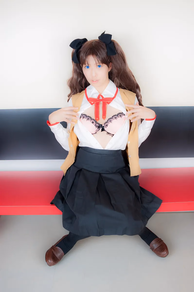 Tsuyato as Rin Tohsaka — cosplay photo 261 of 788