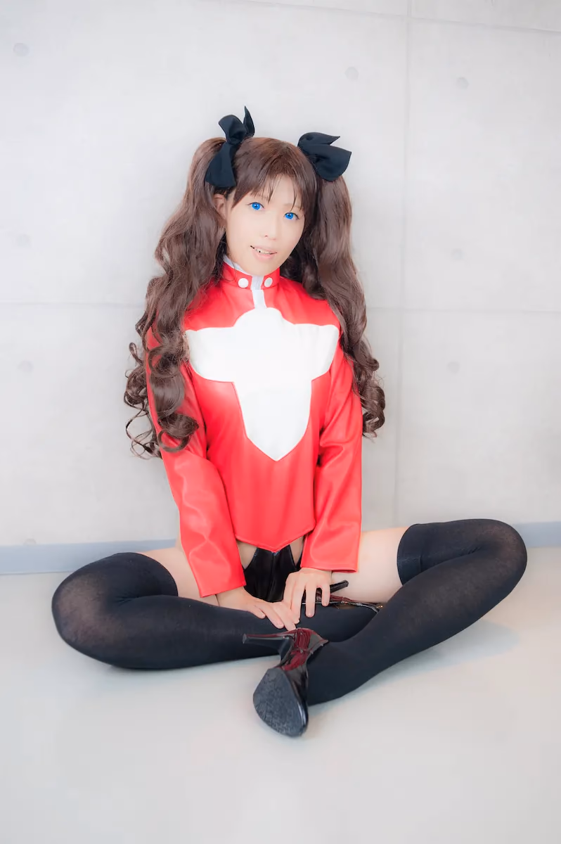 Tsuyato as Rin Tohsaka — cosplay photo 461 of 788