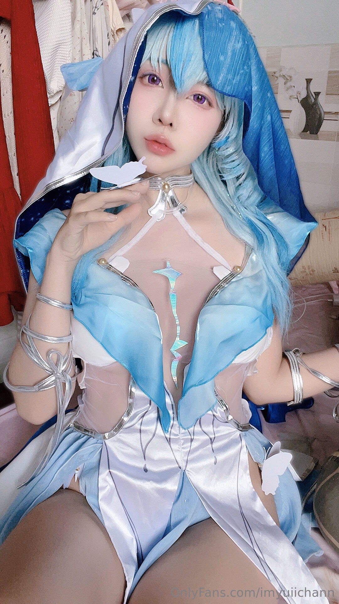 Yuii as The Shorekeeper — cosplay photo 3 of 20