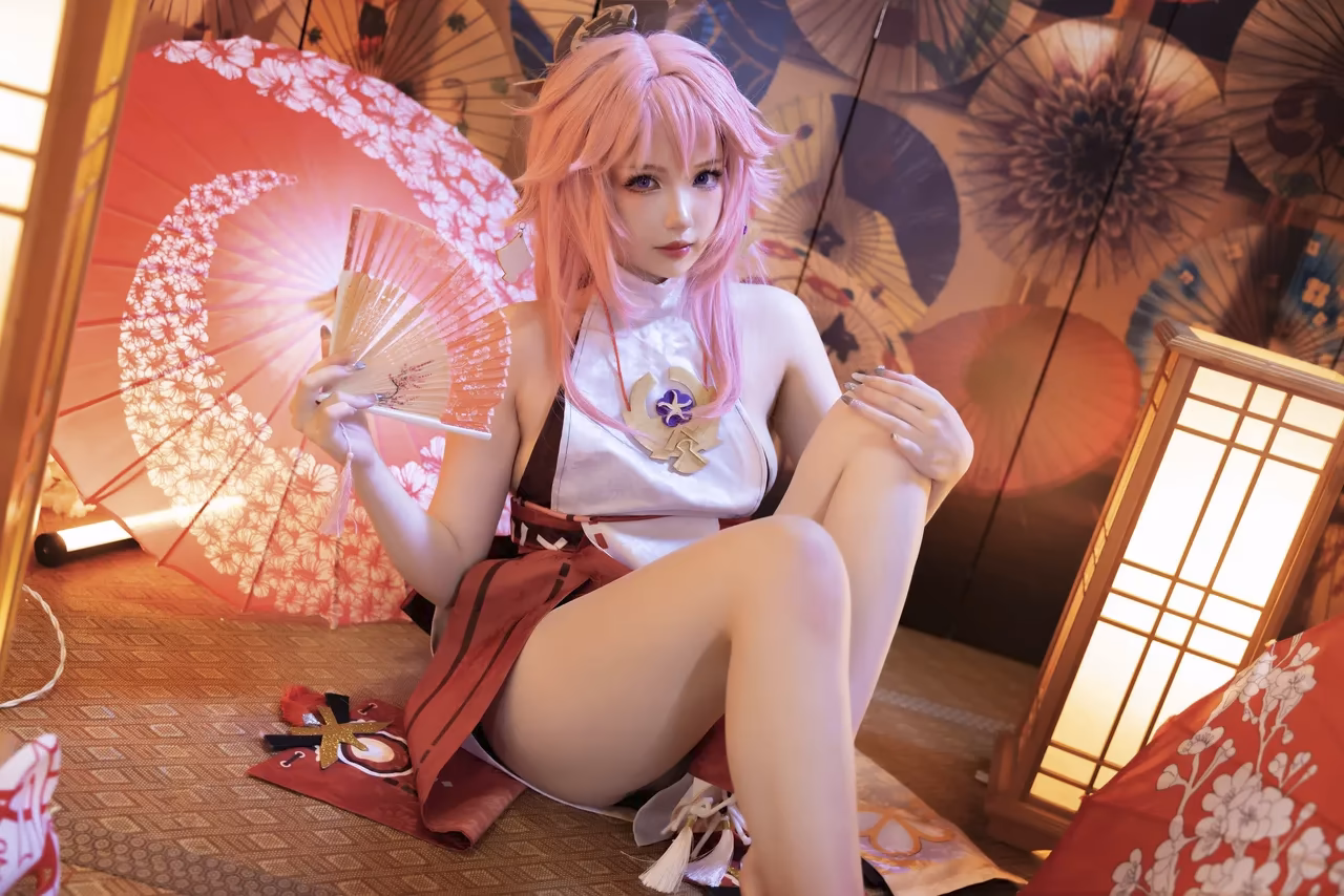 Yuki Astra as Yae Miko — cosplay photo 17 of 60