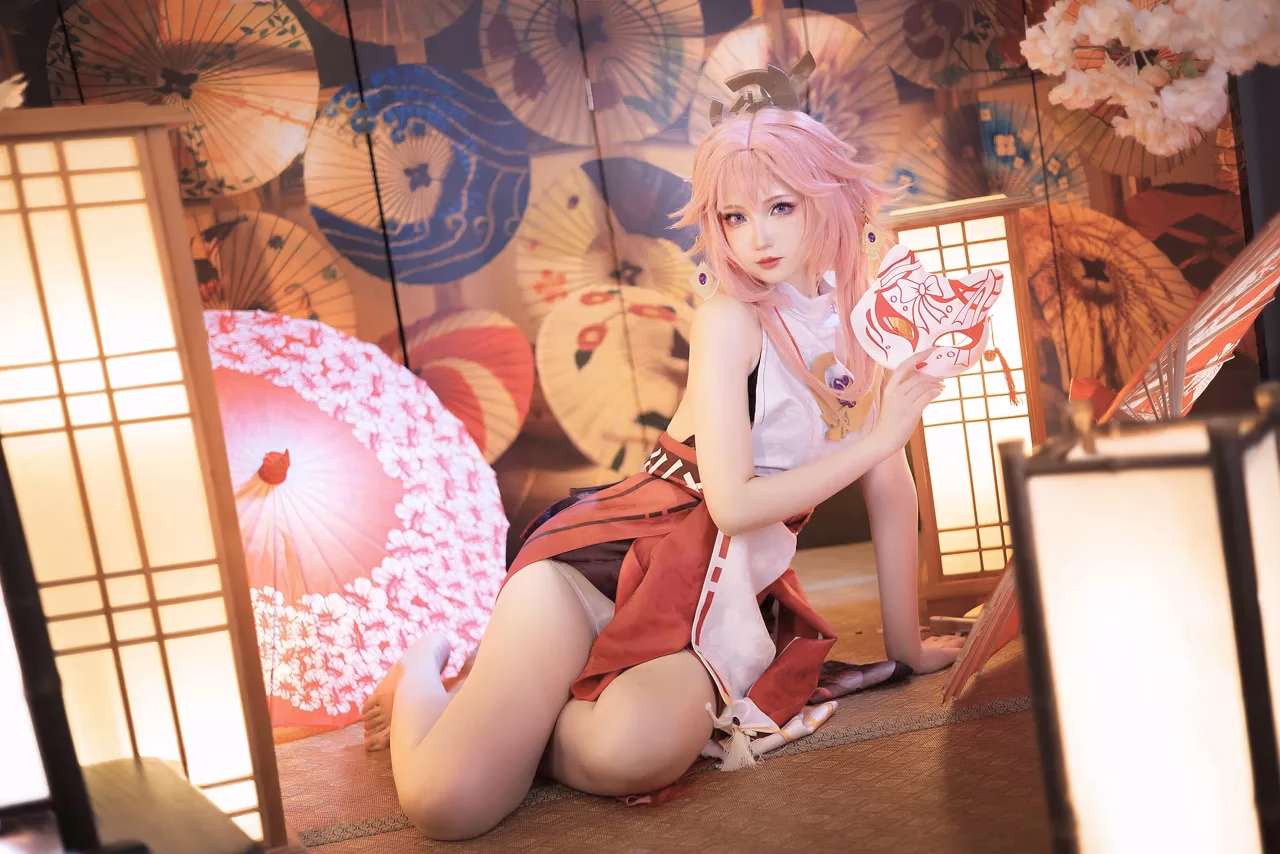 Yuki Astra as Yae Miko — cosplay photo 20 of 60
