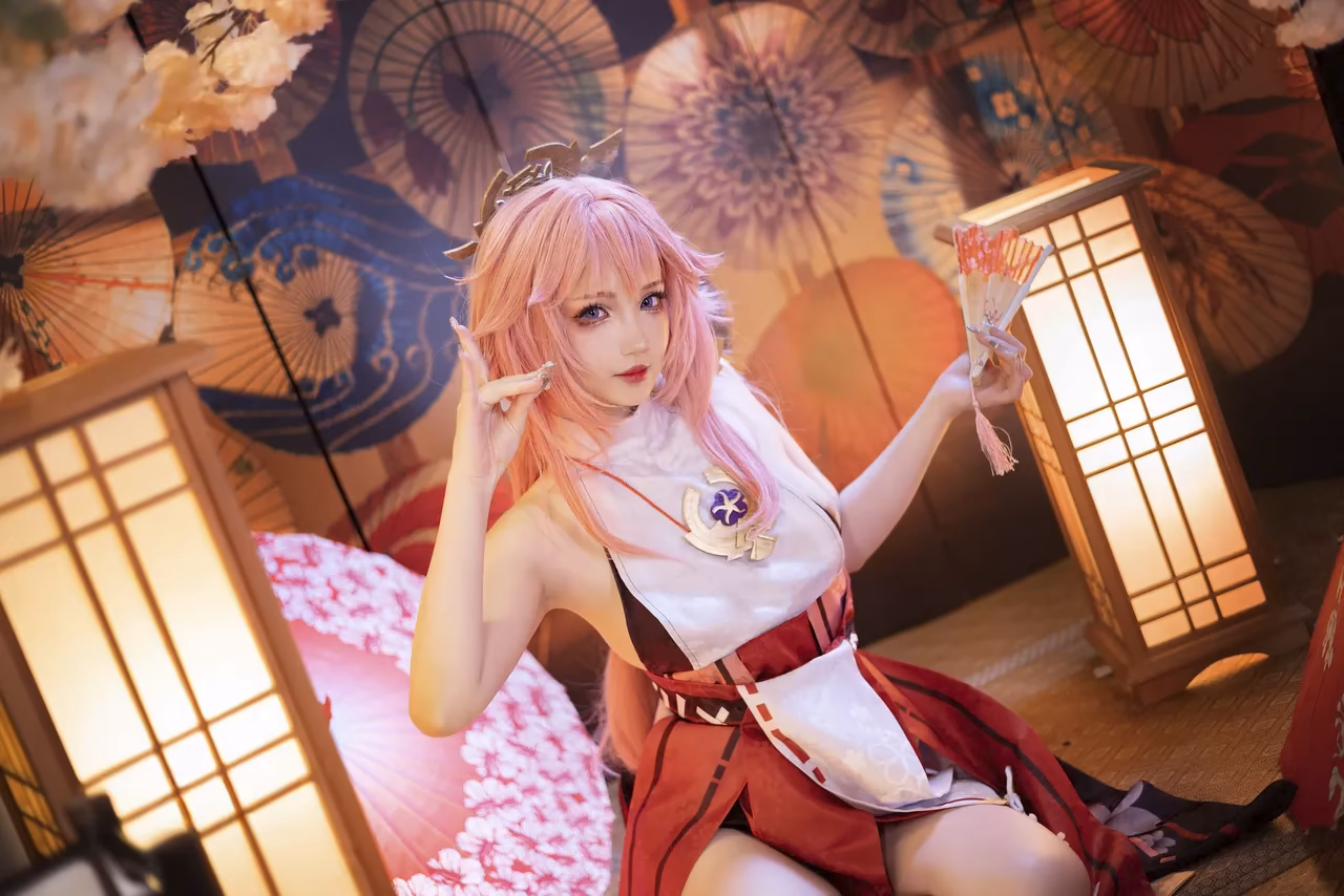 Yuki Astra as Yae Miko — cosplay photo 26 of 60