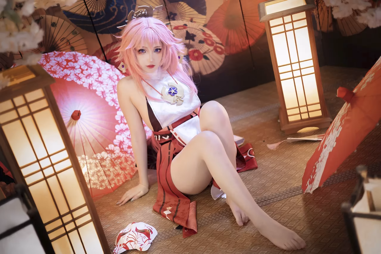 Yuki Astra as Yae Miko — cosplay photo 4 of 60