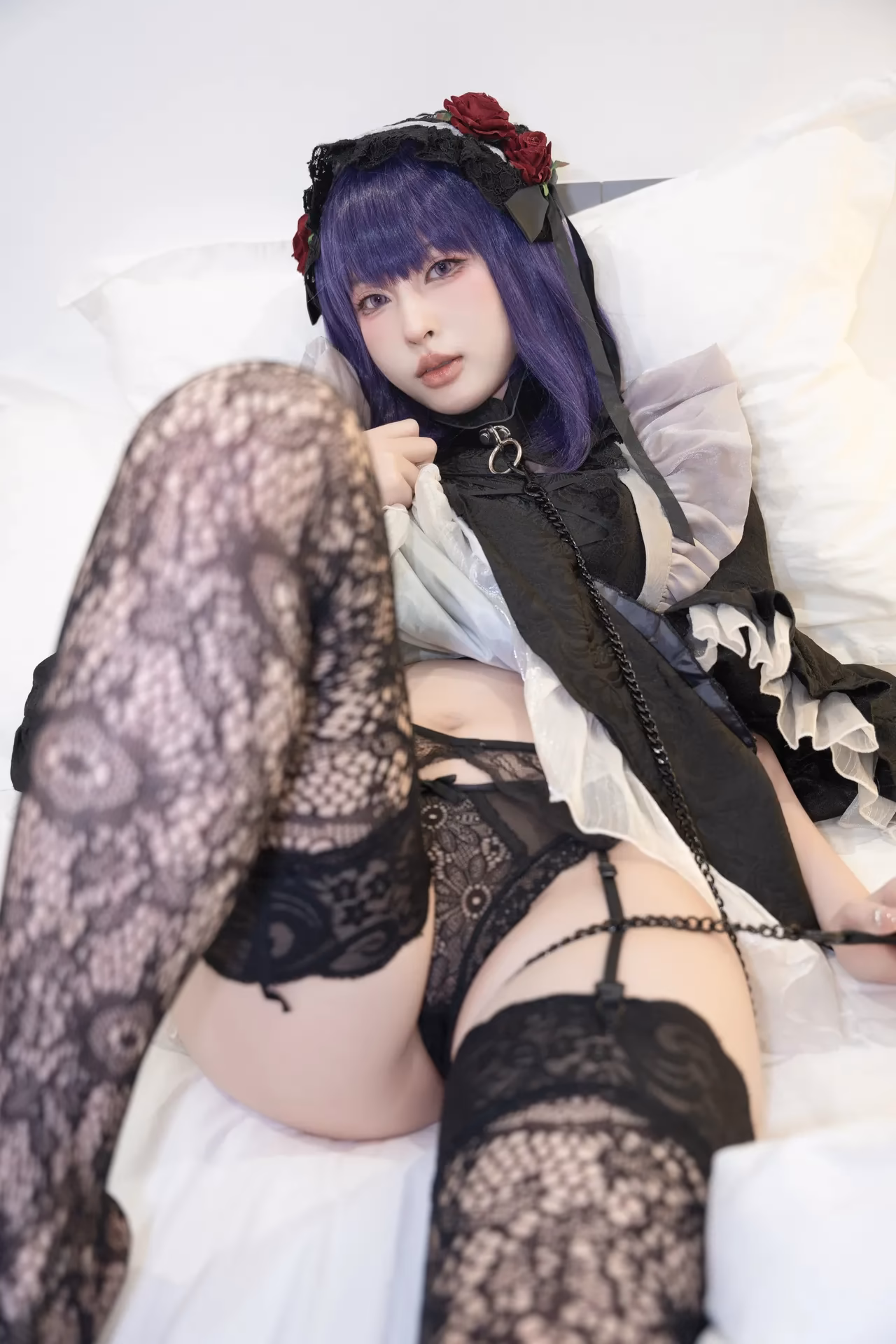 Yuno Shimizu as Shizuku Kuroe — cosplay photo 45 of 94