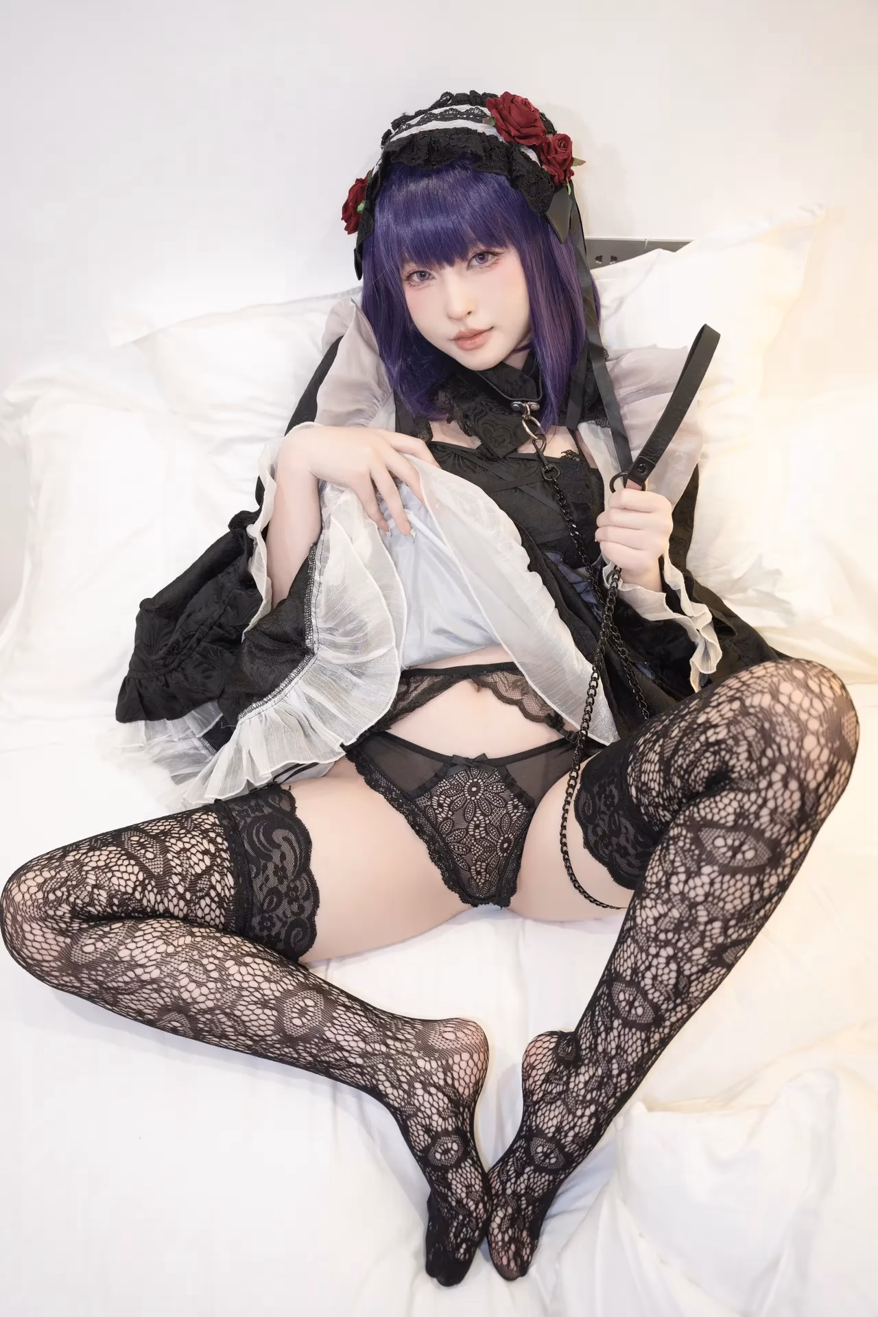 Yuno Shimizu as Shizuku Kuroe — cosplay photo 49 of 94