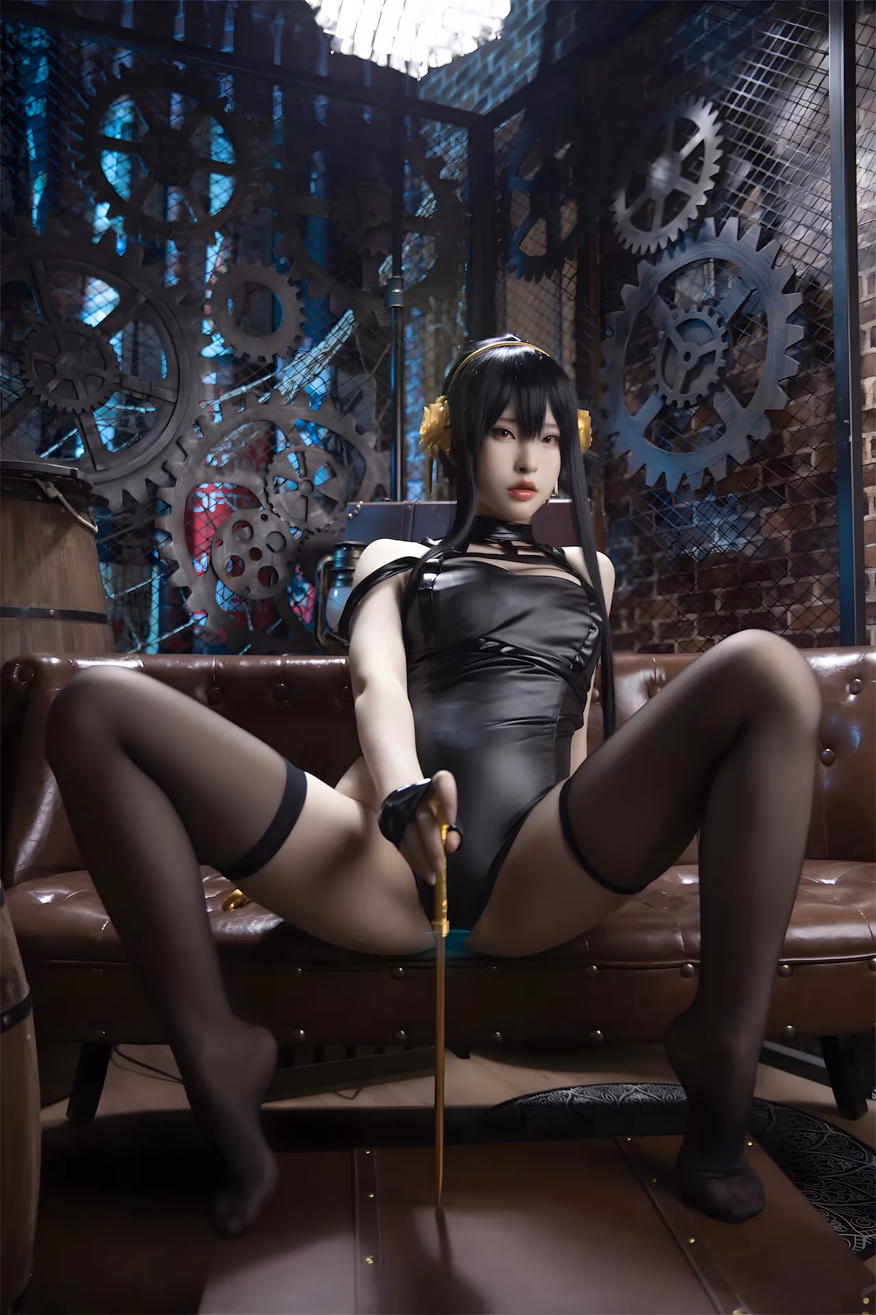 Yuno Shimizu as Yor Forger — cosplay photo 79 of 111