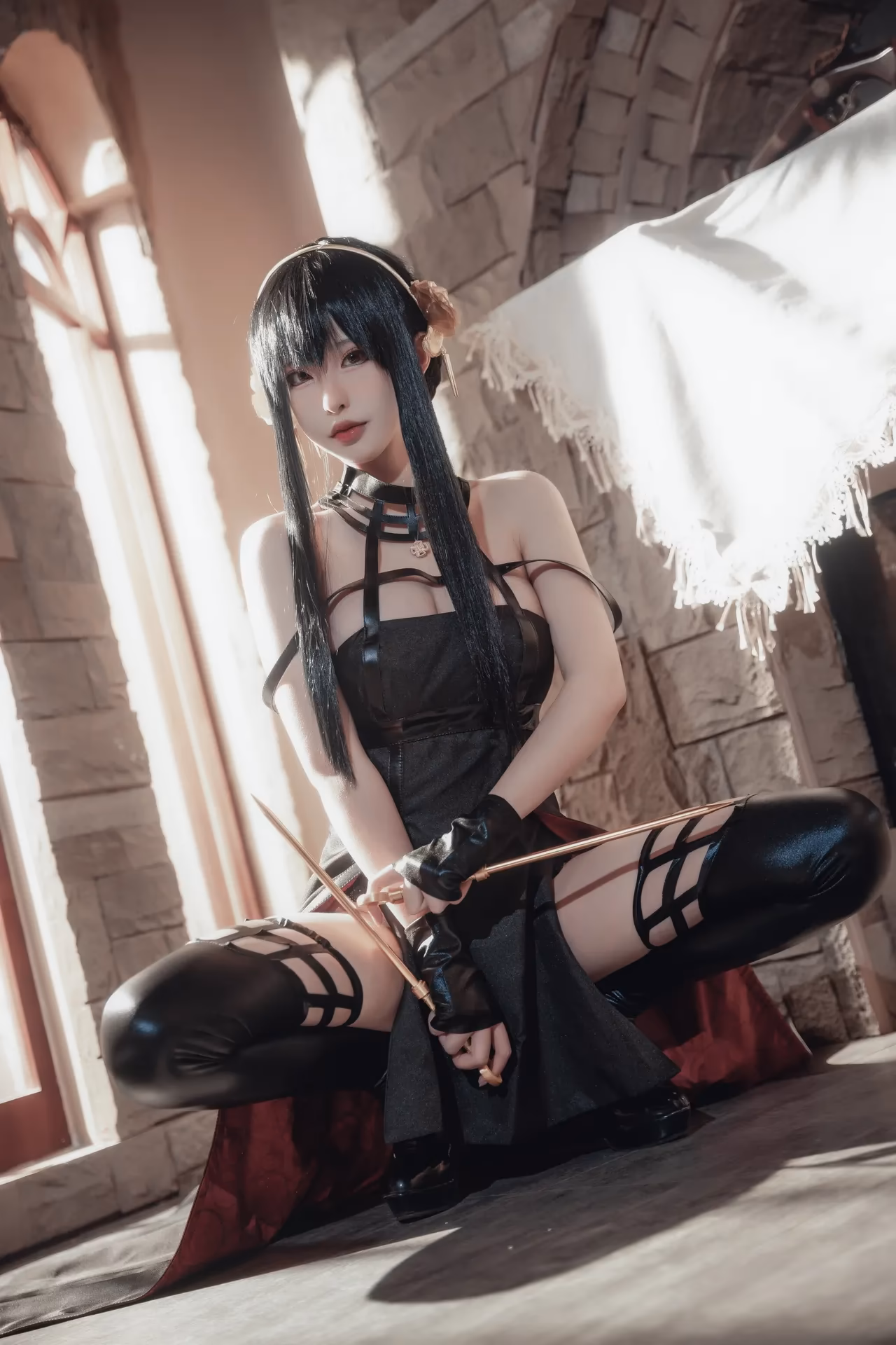 Yuno Shimizu as Yor Forger — cosplay photo 19 of 30